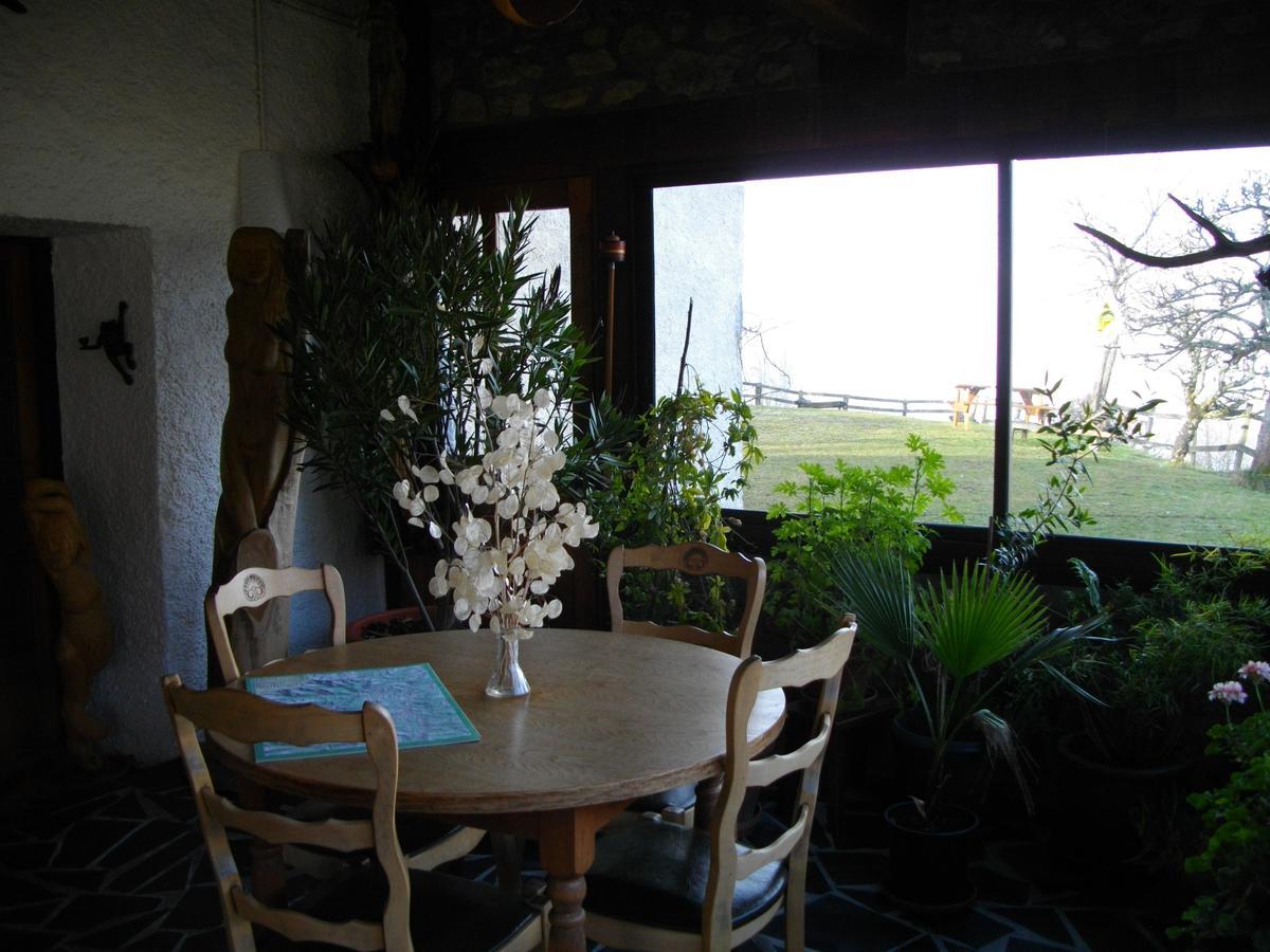 B&B Las Trinquades Boussenac Exterior photo